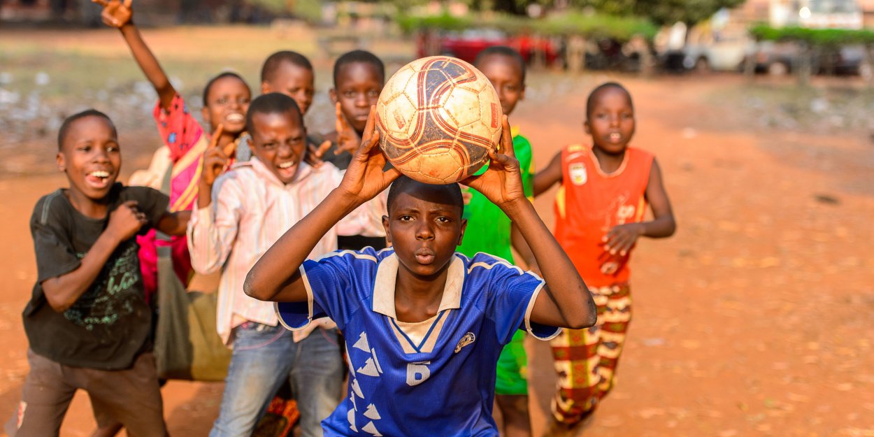 Afrique  comment le football est passé de loisir colonial à sport le plus populaire