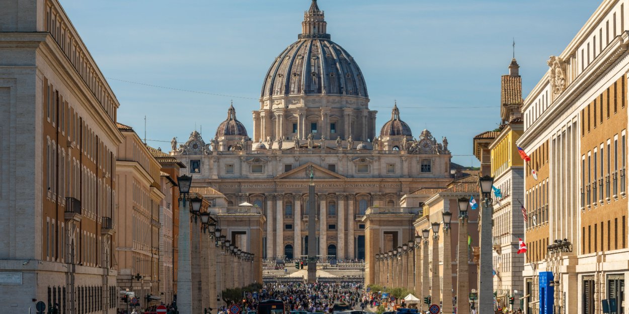 Au Vatican, le pape fait appel à un pionnier de l’IA