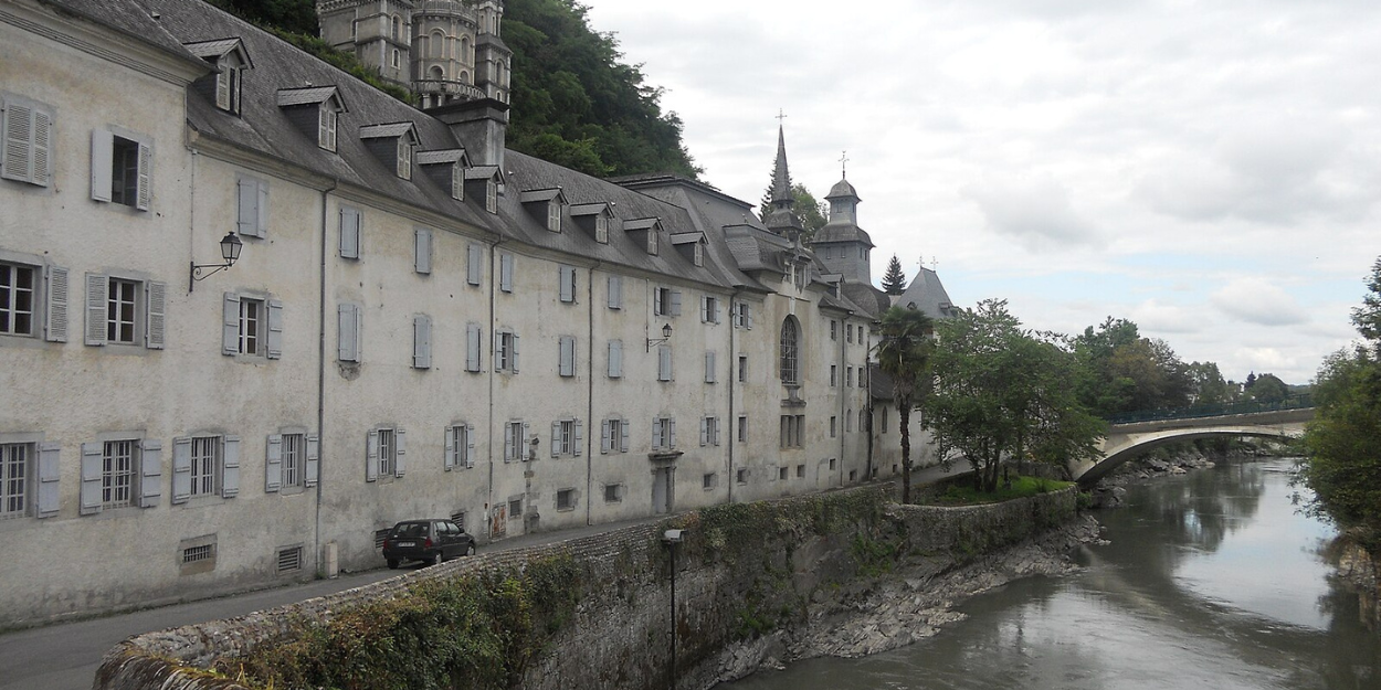 Bétharram la question des internats "mérite un traitement particulier", pour le président de la Conférence des évêques