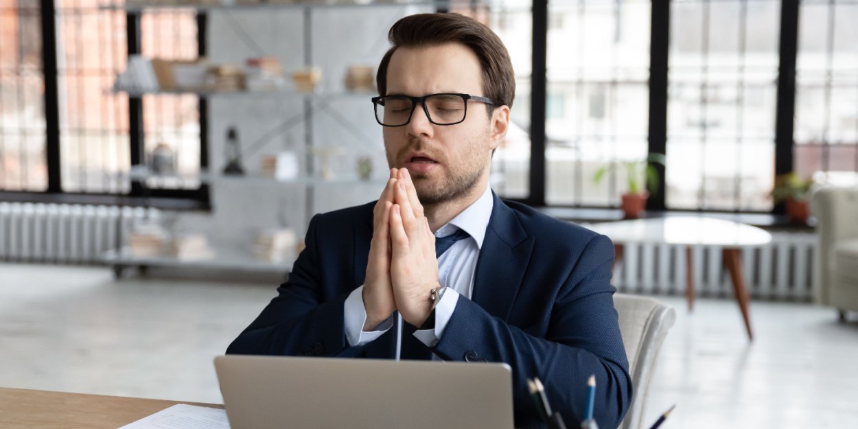 Le travail est-il un acte de foi ? Le rôle des croyances religieuses et du contexte culturel dans l’éthique du travail