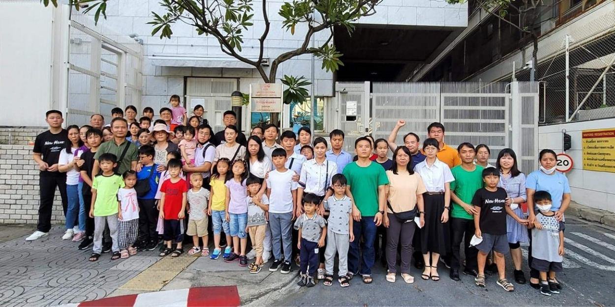 Les familles de l'église Mayflower ont été séparées dans le centre de détention pour immigrants de Bangkok