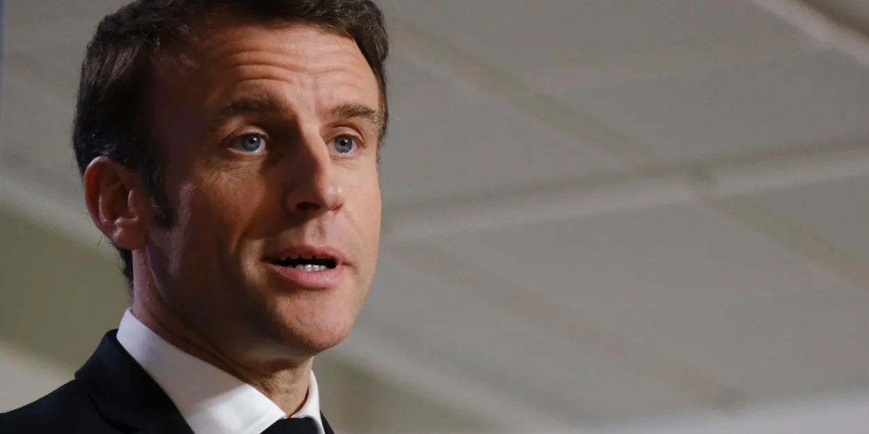 Prier pour le pays alors que Macron appelle les Français au "courage" face à un "monde de dangers"