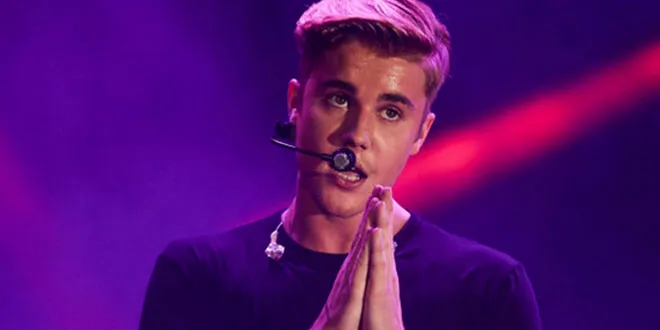 bieber-prays.jpg
