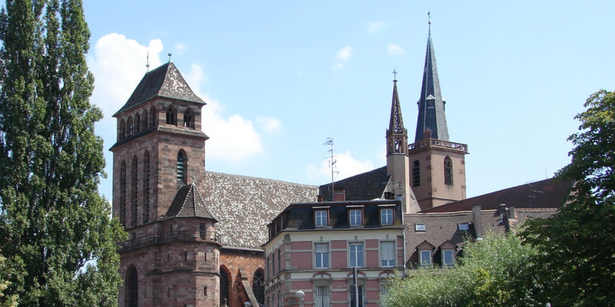 deux_eglises_profanees_strasbourg_maire_proteste