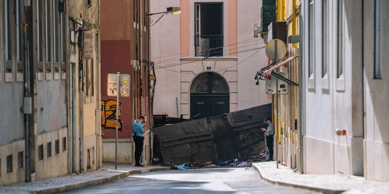 messe_celebree_eglise_apres_deraillement_funiculaire_lisbonne