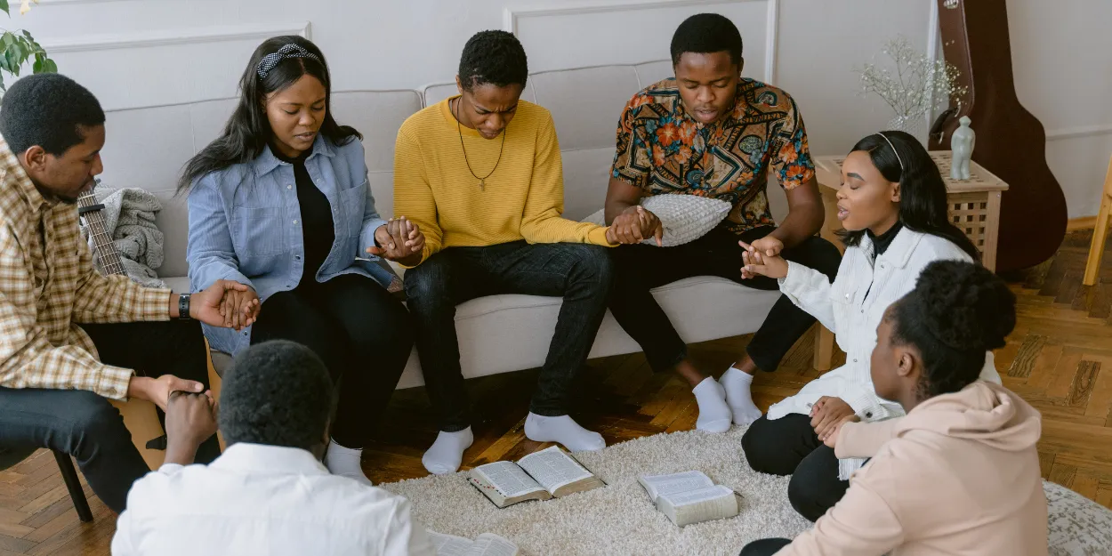 prions_avoir_meme_pensee_appreciant_individualité