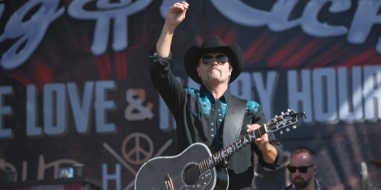 roi_revient_nouveau_titre_star_country_john_rich