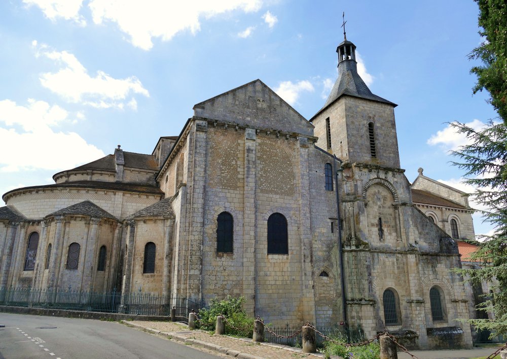 Poitiers: incendie et "dégradations" dans une église médiévale classée à l'Unesco