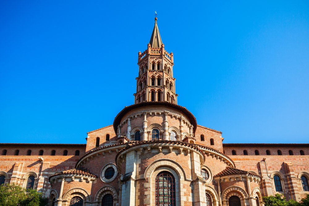 Une rosace contemporaine pour la basilique romane Saint-Sernin à Toulouse